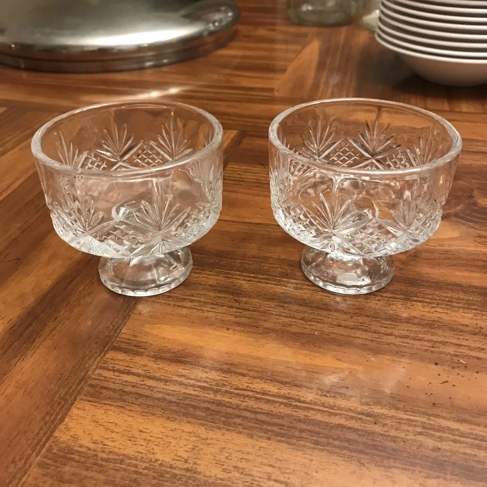 vintage set of 2 Clear Glass‎ Footed Berry Bowls Crisscross